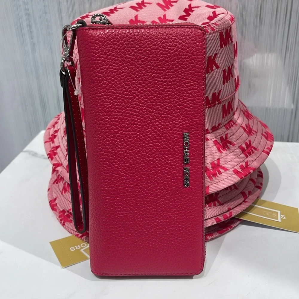 MICHAEL KORS Large Pebbled Leather Continental Wallet Phone Holder Wristlet  NWT